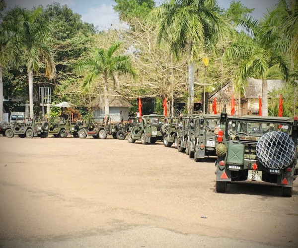 Xe Jeep Đà Nẵng 1